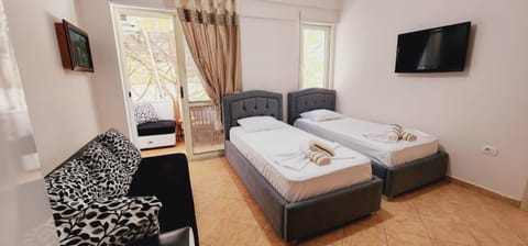 Bed, Living room