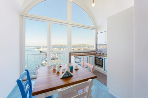 Spring, Winter, Summer, View (from property/room), Kitchen or kitchenette, Dining area, Autumn, Landmark view, Landmark view, Sea view, Sea view, Street view, Seasons, hair dresser, pet friendly