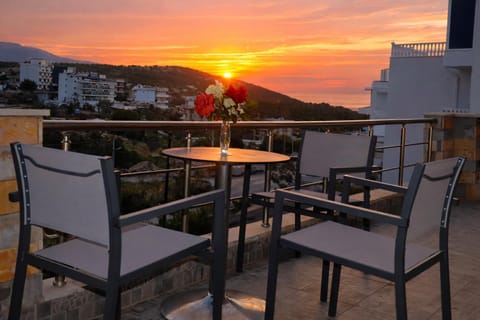 Blue Season Apartment in Ksamil