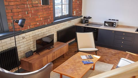 Kitchen or kitchenette, Living room, Seating area