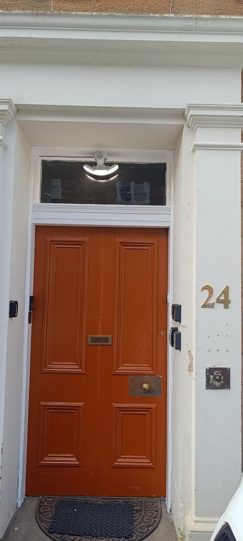 the CITY- Braveheart House Vacation rental in Edinburgh