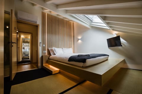 Bed, TV and multimedia, Photo of the whole room, Bedroom, air conditioner
