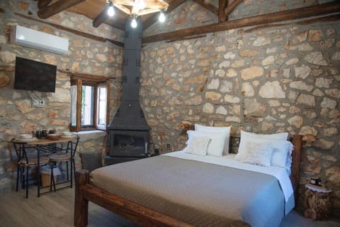 Traditional Stone Guesthouse Apartment in Argolis, Greece