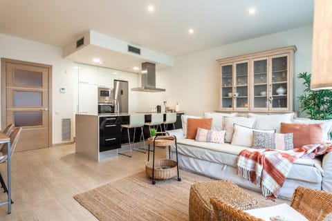 Kitchen or kitchenette, Living room, Dining area