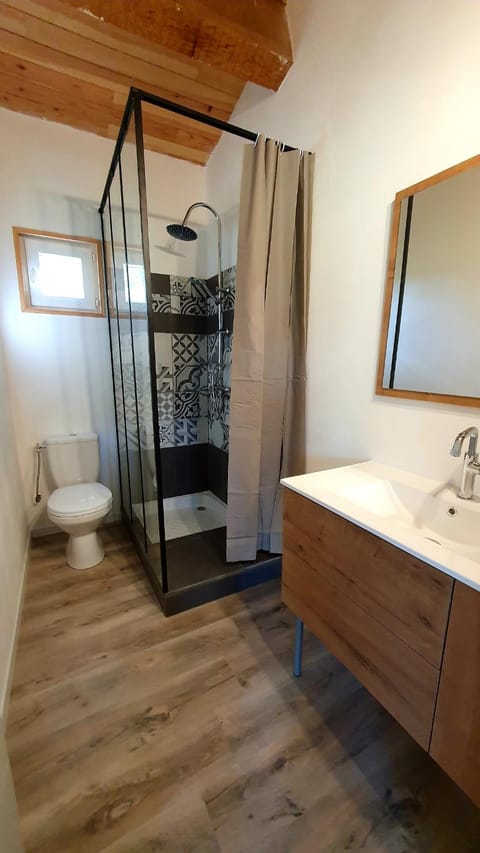 L'ANNEXE de L'IBIE BLEUE House in Vallon-Pont-d'Arc