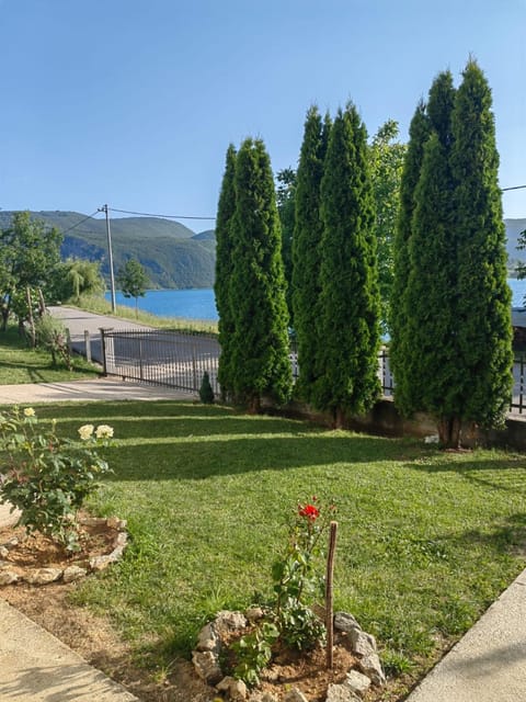 Apartman Bošnjak Ramsko jezero Apartment in Federation of Bosnia and Herzegovina