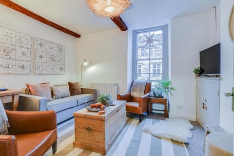 The Malthouse - Naturally styled central apartment Apartment in Cirencester