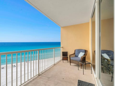 Majestic Beach Towers 1-2314 House in Long Beach