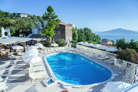 Solarium, Balcony/Terrace, Pool view, Swimming pool, Swimming pool