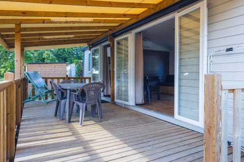 L'Oasis des Dombes Campground/ 
RV Resort in Auvergne-Rhône-Alpes