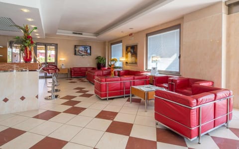 Lobby or reception, On site