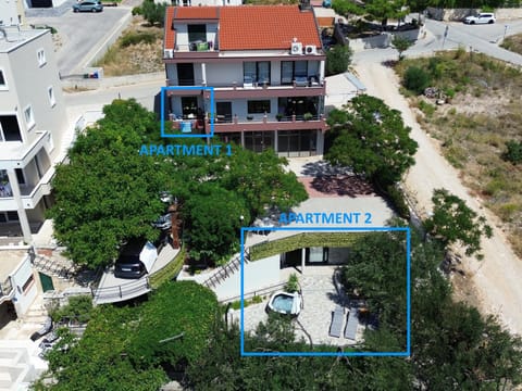 Property building, Photo of the whole room