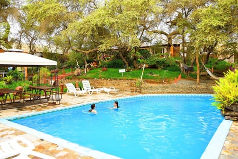 Swimming pool