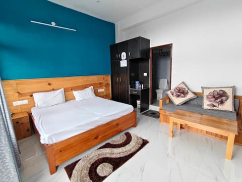 Bed, Photo of the whole room, Bedroom, wardrobe