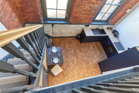 Dining area, kitchen