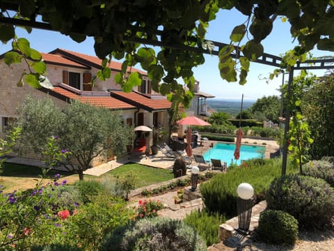 Property building, Garden, Pool view, Swimming pool