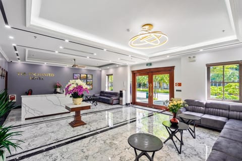 Lobby or reception, Lobby or reception