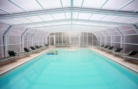 Swimming pool, Swimming pool