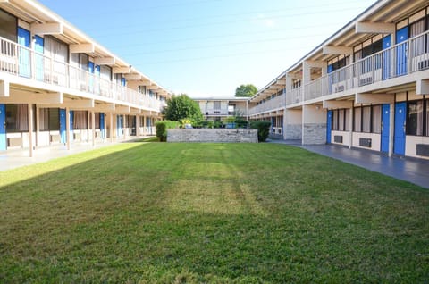 Inner courtyard view