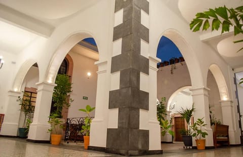 Facade/entrance, Balcony/Terrace, Lobby or reception