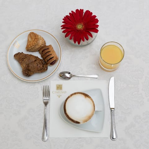 Restaurant/places to eat, Breakfast, Breakfast, Italian breakfast, Italian breakfast