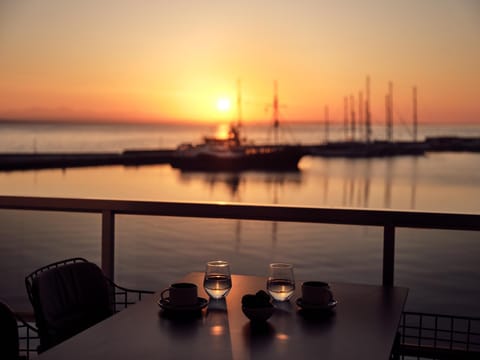 View (from property/room), Balcony/Terrace, Sea view, Sunrise