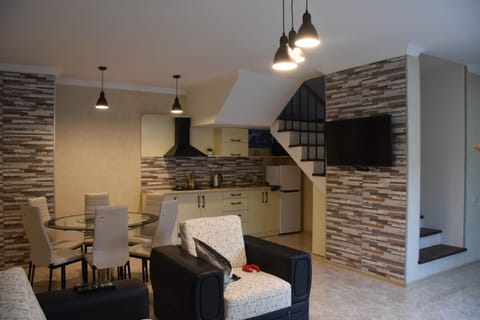 Kitchen or kitchenette, Living room, Seating area
