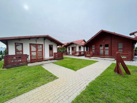 Domki Letniskowe ARTEMI Apartment in Pomeranian Voivodeship
