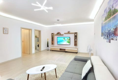 TV and multimedia, Living room, Seating area, Evening entertainment, soundproof