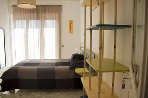 Bed, Photo of the whole room, Bedroom, hair dresser