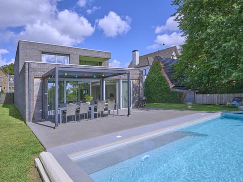 Property building, Summer