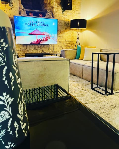 Lounge or bar