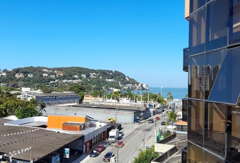 City view, Sea view