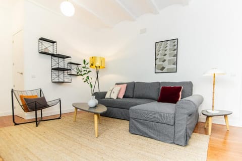 Moderno y Luminoso - Heros Apartment in Centro