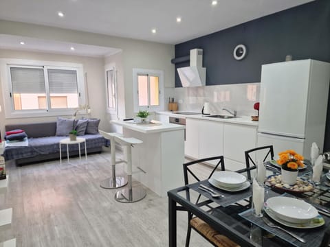 Kitchen or kitchenette, Living room