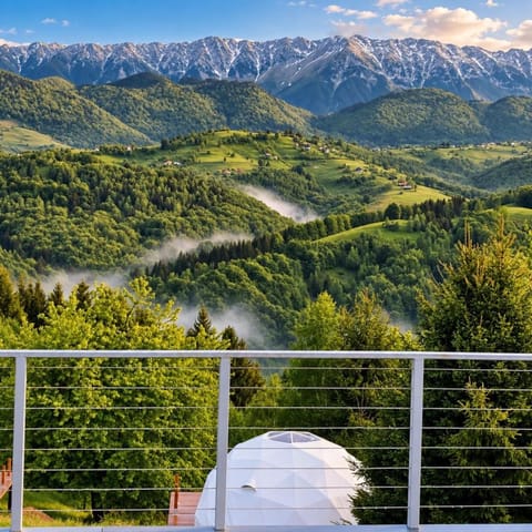 View (from property/room), Balcony/Terrace, Mountain view