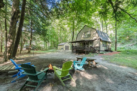 Hidden River Cabin Cabin in Michigan