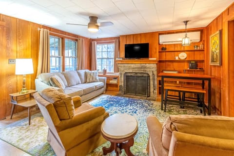 Charlotte's Cabin Cabin in Lake Junaluska