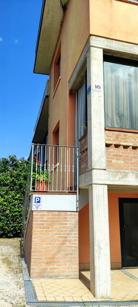 Property building, Balcony/Terrace