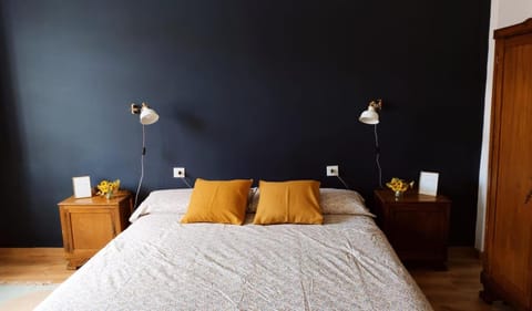 Casco antiguo con patio y a 5 min de la playa Apartment in Viana do Castelo District, Portugal