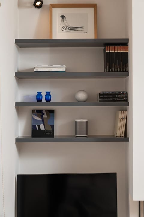 Library, TV and multimedia