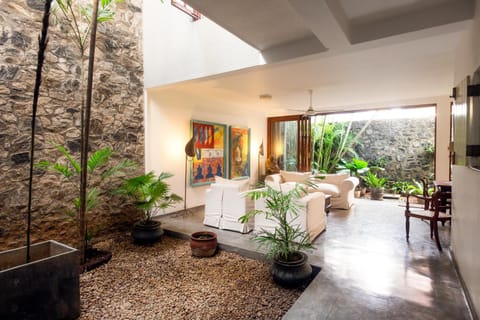 Facade/entrance, Lobby or reception
