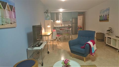 TV and multimedia, Living room, Dining area