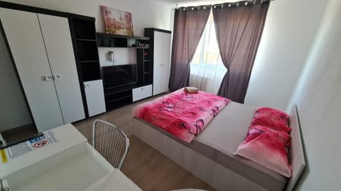 Communal lounge/ TV room, Photo of the whole room