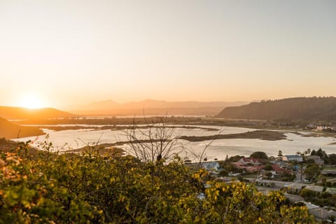 Sedgefield Views Holiday House with Stunning Panorama House in Eastern Cape