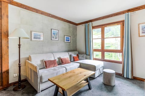 Bed, kitchen
