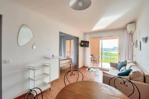 Bed, kitchen