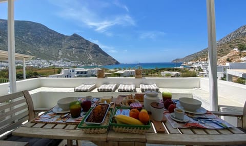 Food and drinks, Sea view