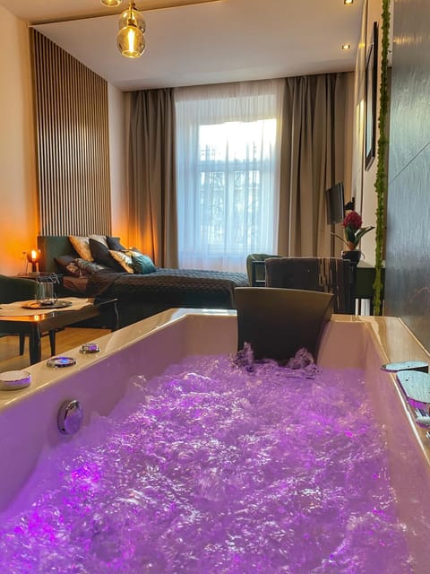 Hot Tub, Spa and wellness centre/facilities, Photo of the whole room