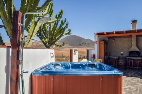 Natural landscape, BBQ facilities, Hot Tub
